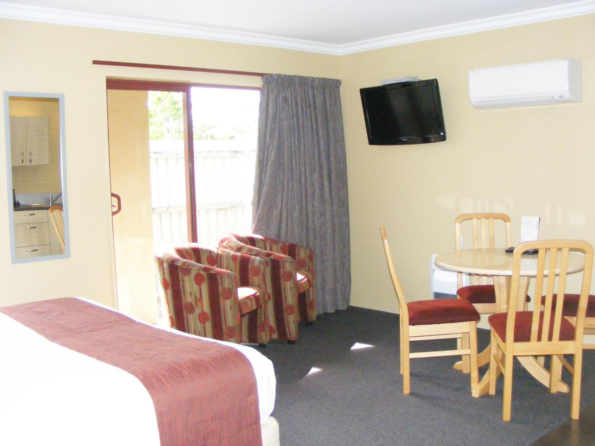 Blenheim Spa Motor Lodge Room photo