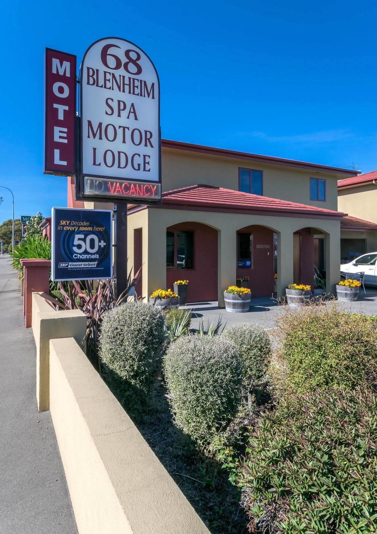 Blenheim Spa Motor Lodge Exterior photo